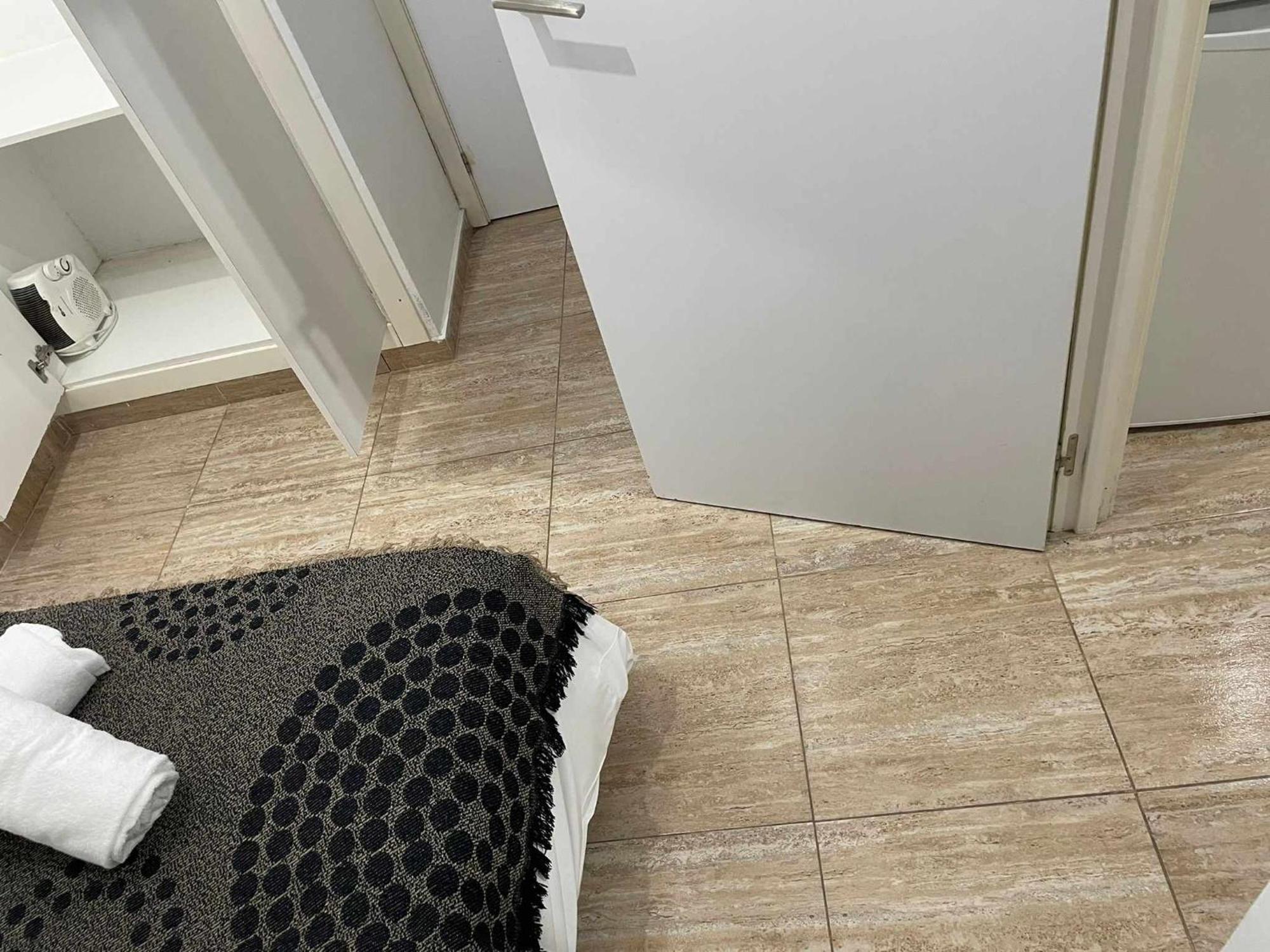 A Unos Pasos De Solgran Via Madrid Apartment Exterior photo